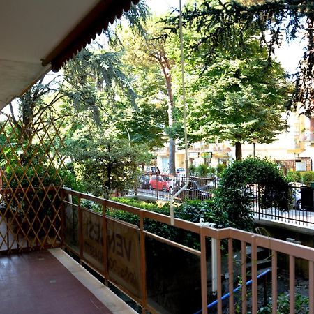 L'Approdo Del Re Apartman Caserta Kültér fotó